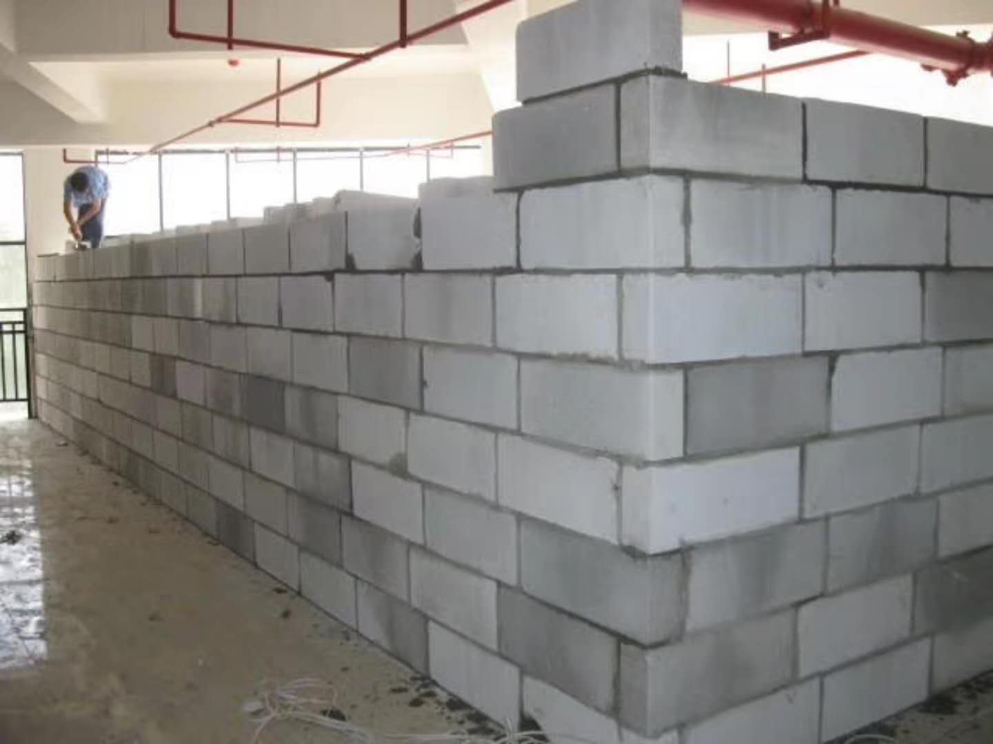 白塔蒸压加气混凝土砌块承重墙静力和抗震性能的研究